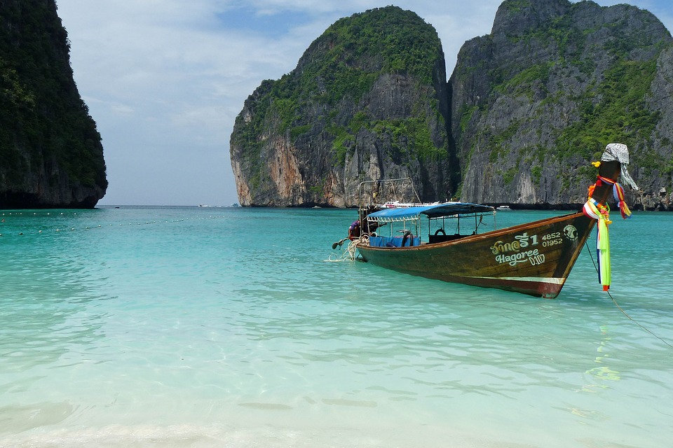 plage bateau à queue thailande